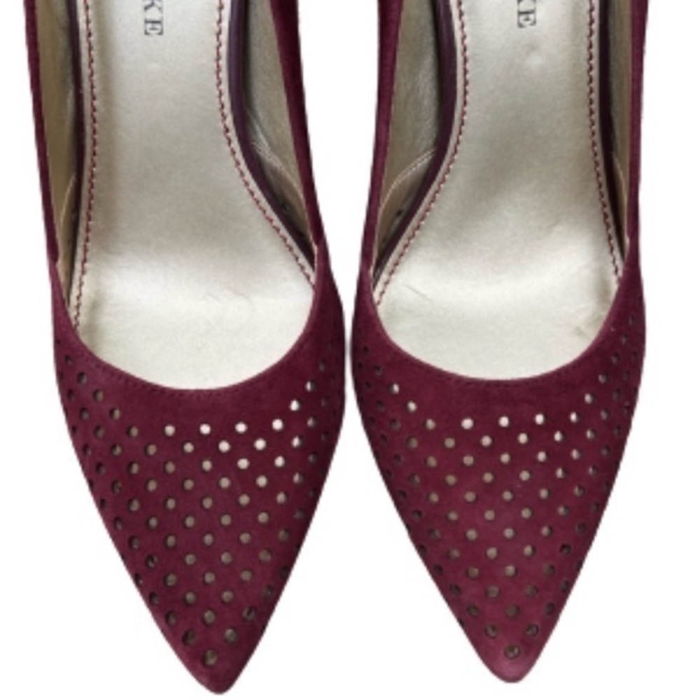 Audrey Brooke Sloane deep red/maroon suede leather heels size 9.5